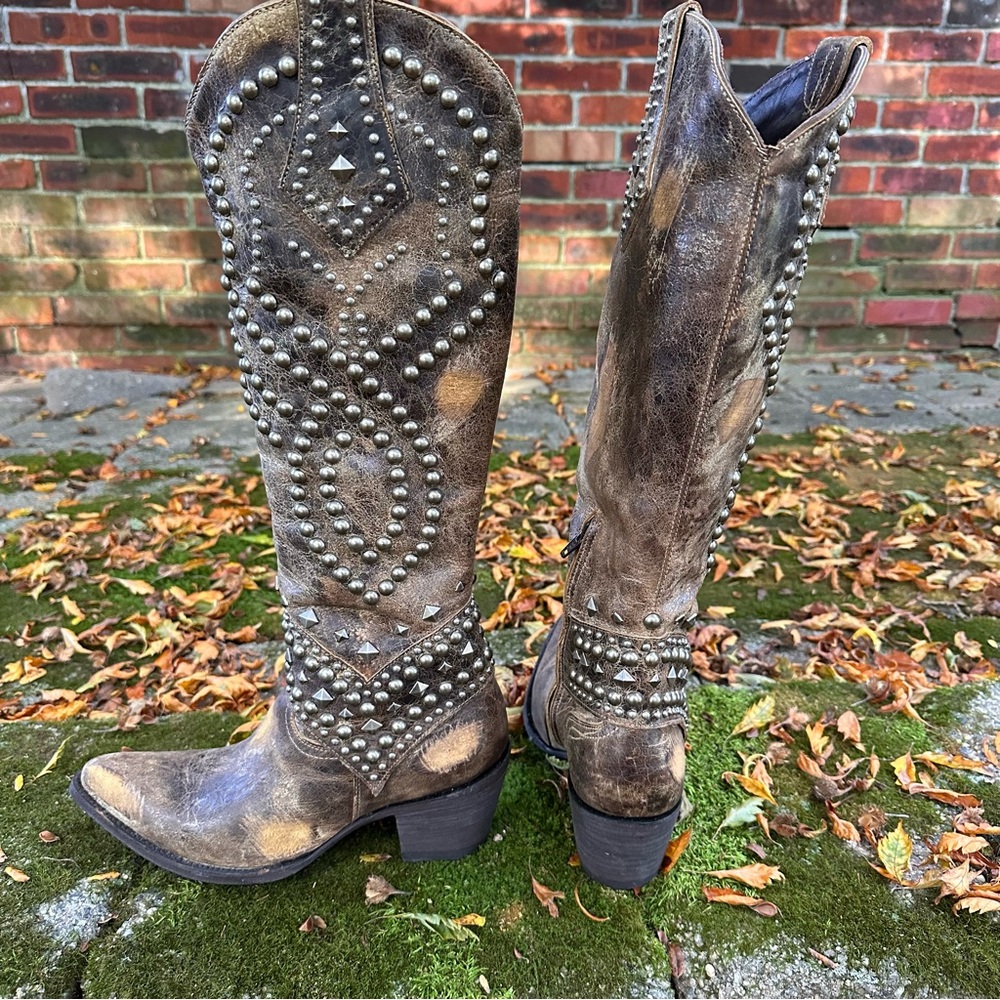 Old Gringo Brown Studded Leather Western Heeled Boots - Picture 4 of 13